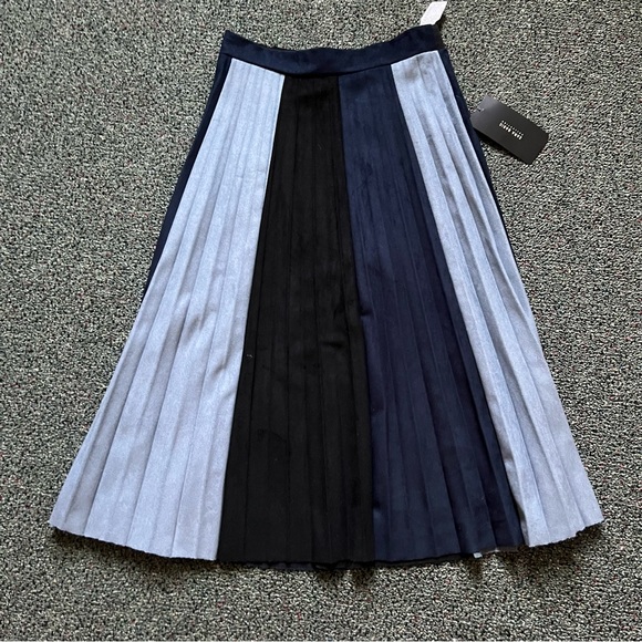 ZARA Blue & Black Color-block Small Pleated Stretch Knee-Length Midi Skirt Sz XS - Picture 6 of 16